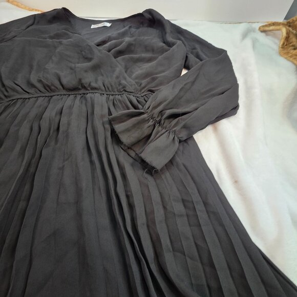 BBX Lephsnt Black Wrap Dress - Elegant & Flowy - Size L - Picture 2 of 13
